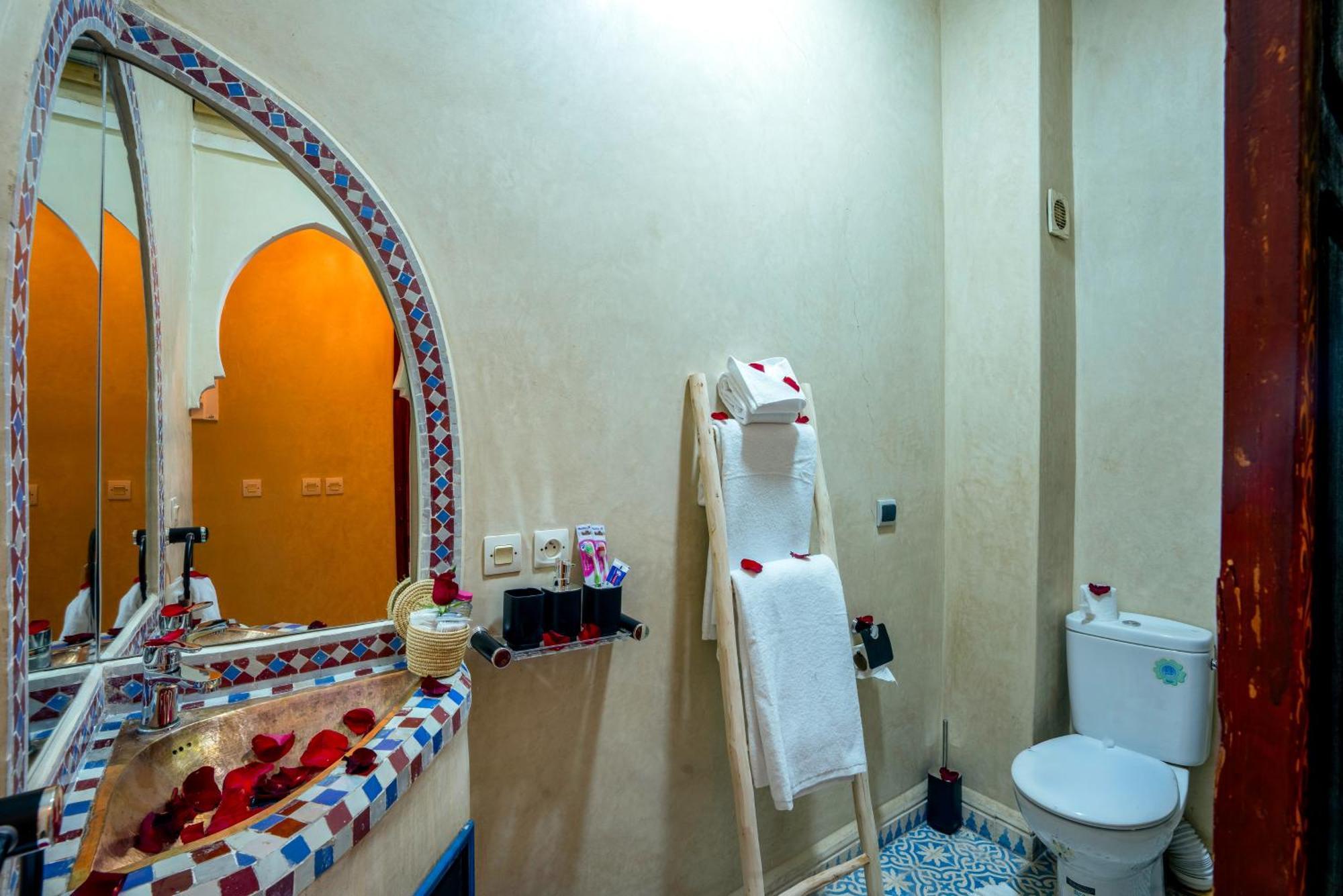 Riad Le Graff Pink Marrakesh Ngoại thất bức ảnh
