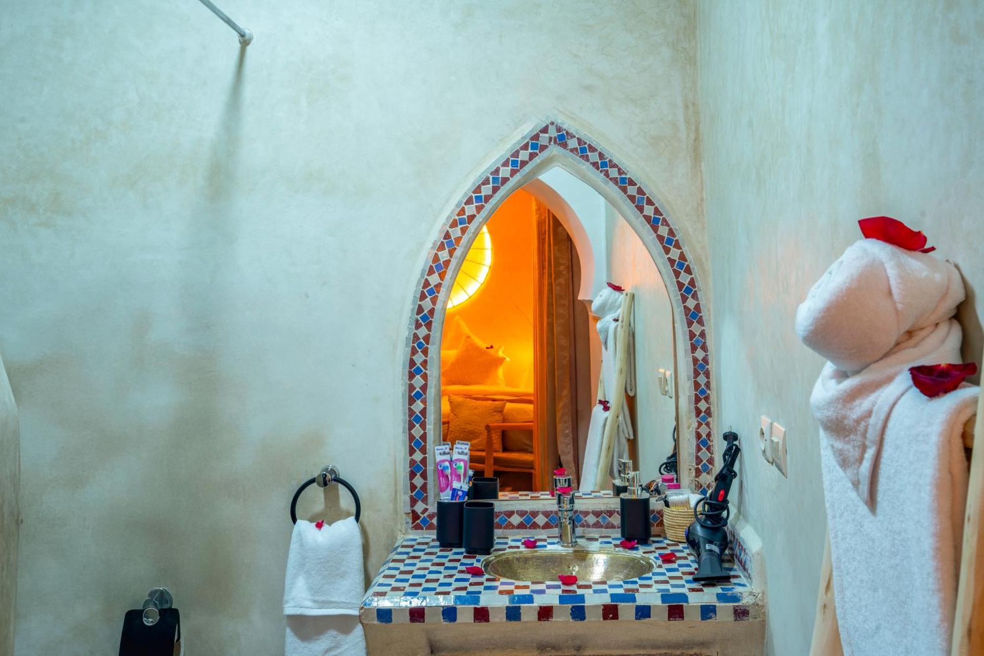 Riad Le Graff Pink Marrakesh Ngoại thất bức ảnh