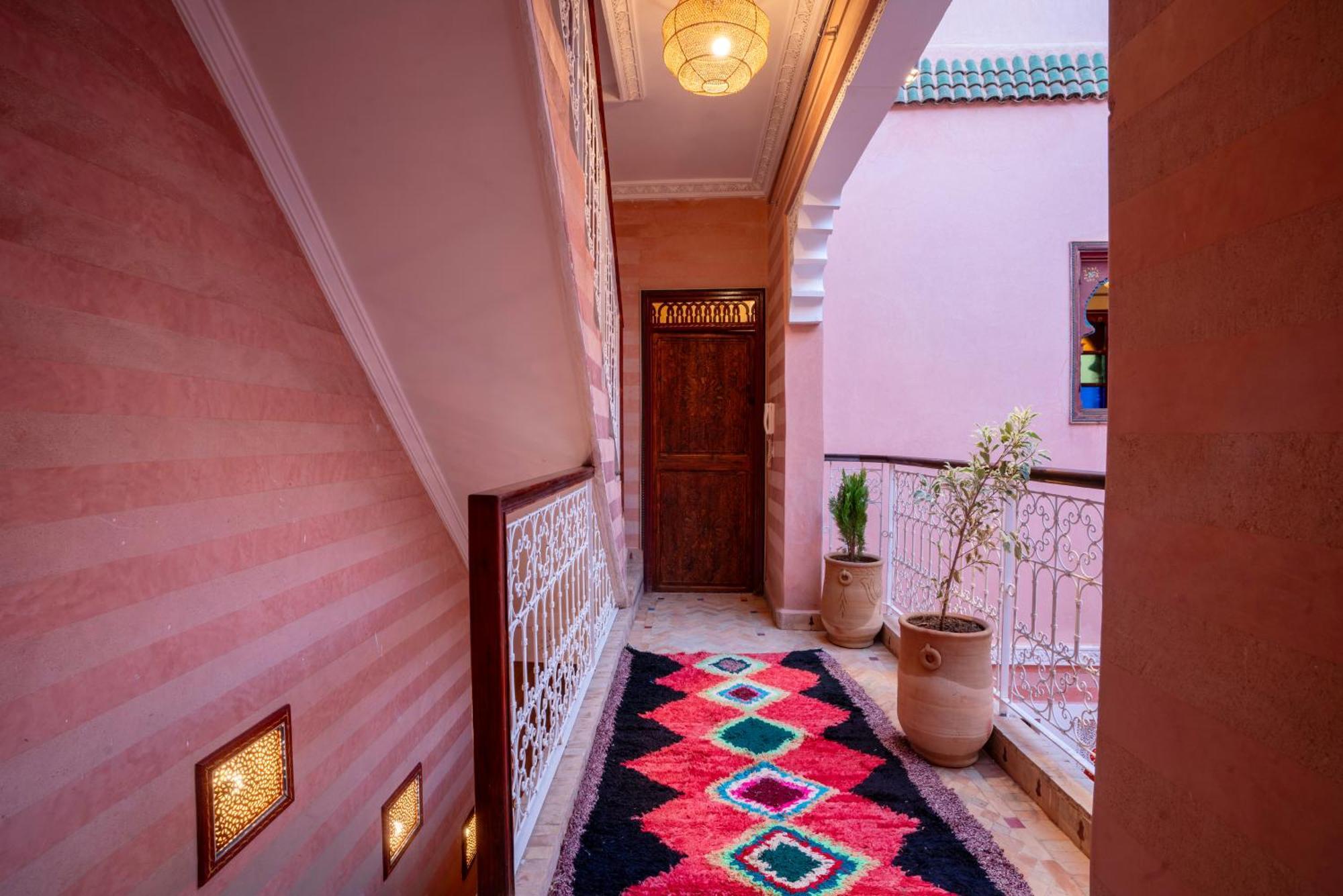 Riad Le Graff Pink Marrakesh Ngoại thất bức ảnh