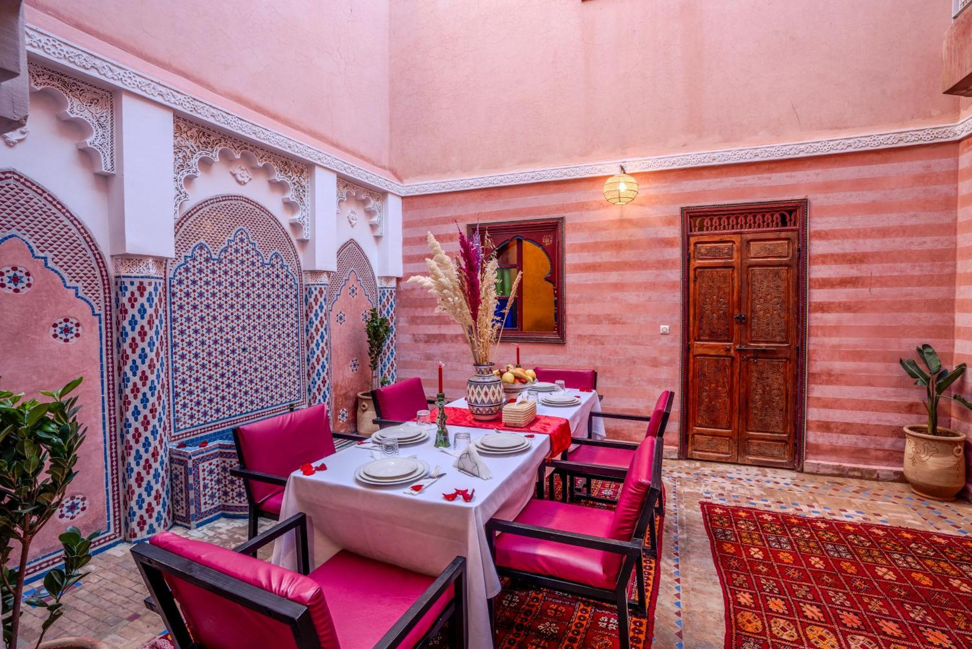 Riad Le Graff Pink Marrakesh Ngoại thất bức ảnh